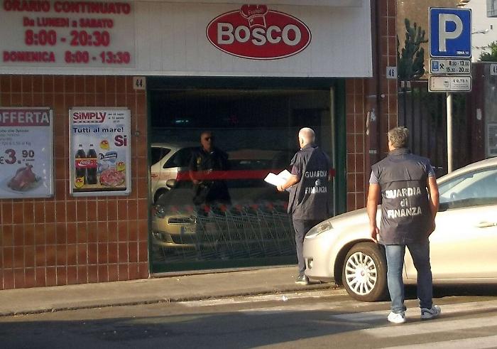 Mafia e usura, confiscati 15 milioni agli imprenditori catanesi Bosco e Cuntr&ograve;