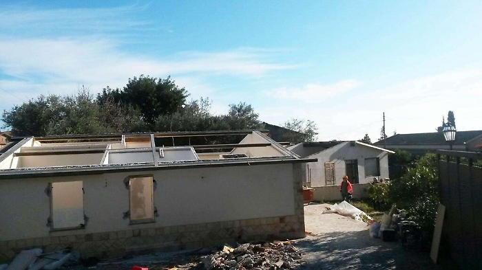 Mascalucia, ruspe e legalit&agrave;: abbattute due villette abusive