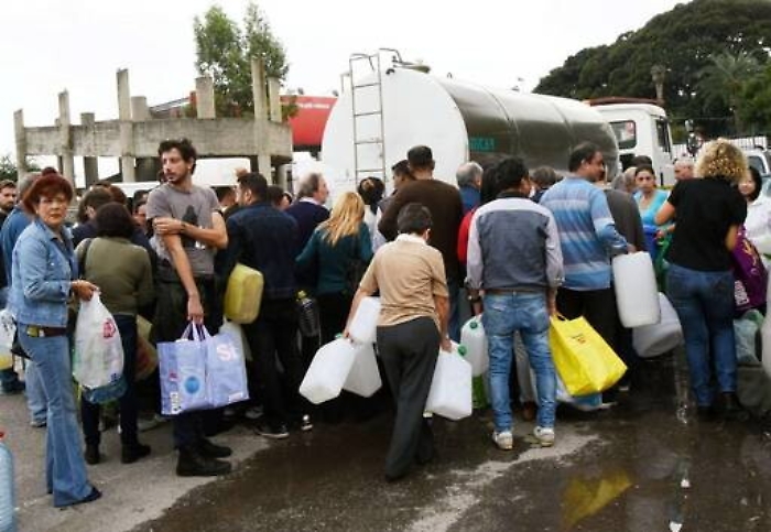 Messina, la riparazione della condotta idrica non mette fine ad emergenza e polemiche