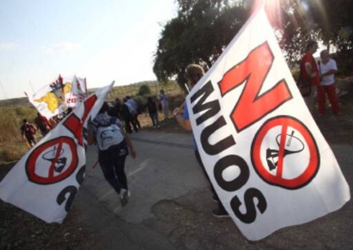 Muos, ricorso contro il sequestro e Renzi vola negli Usa da Obama