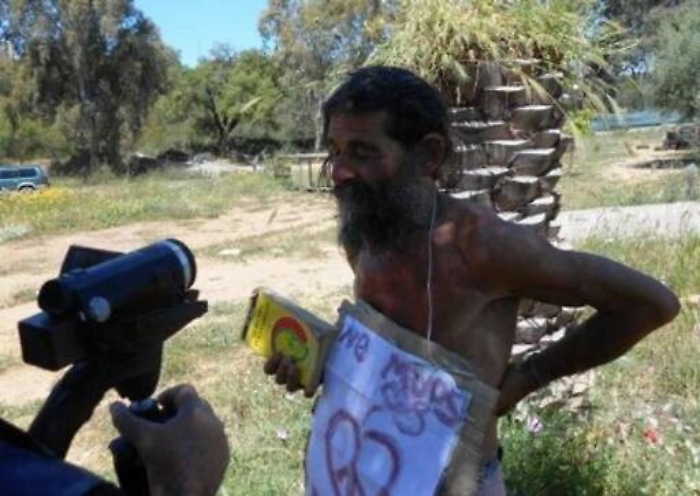 Niscemi, pacifista dentro il Muos cerca di arrapicarsi su antenna