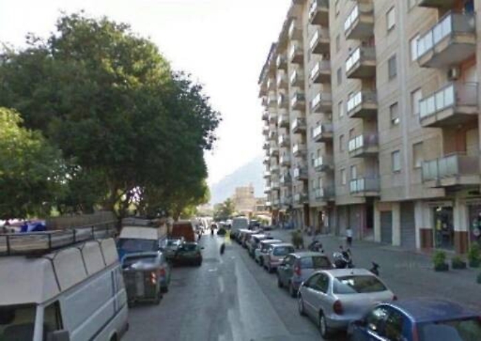 Palermo, agguato allo Zen Pregiudicato ferito alla testa