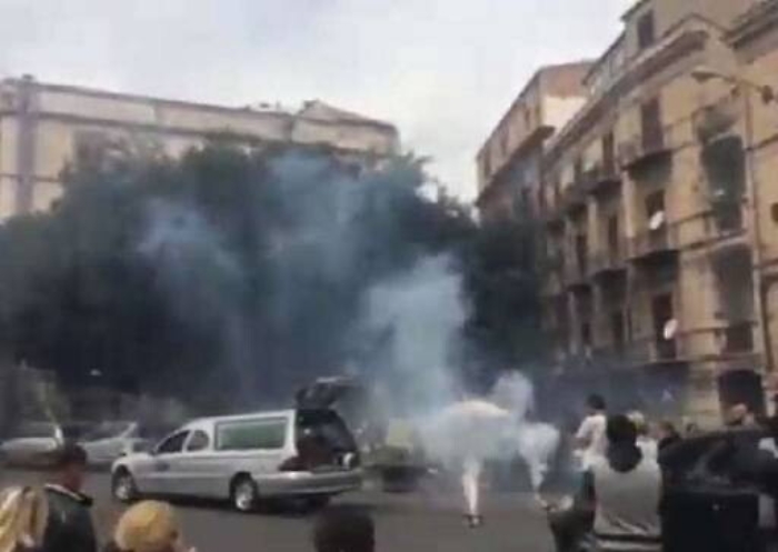Palermo, il questore dice basta ai funerali coi fuochi d’artificio