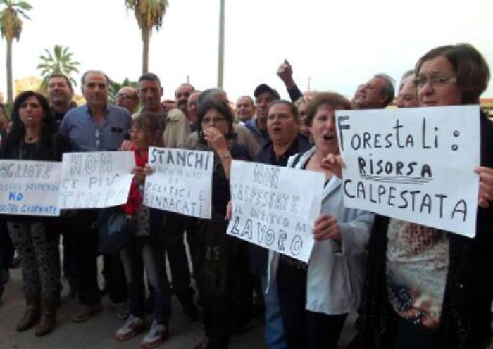 Palermo, sospesi 8 mila forestali: &egrave; di nuovo sciopero regionale