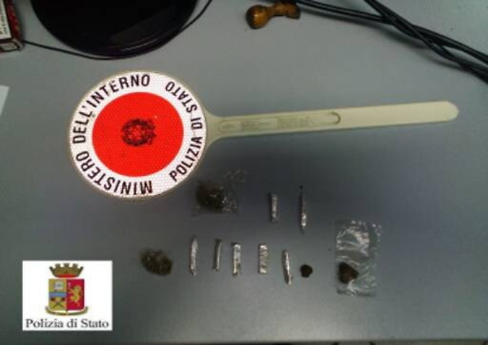 Partinico, blitz all&rsquo;istituto superiore Corbino: c&rsquo;era hashish e marijuana