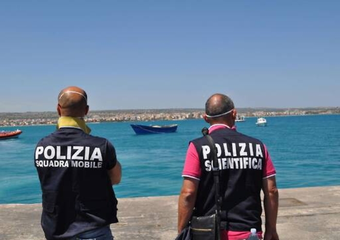 Pozzallo, migranti denunciano scafista ed è arrestato: «Mi avete tradito fratelli»