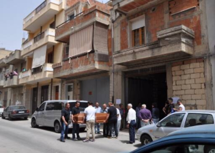 Ragusa, si uccise per la casa: rinviato sfratto famiglia Guarascio