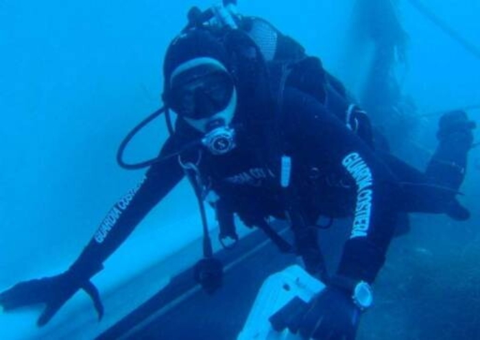 Sub della Guardia Costiera nei fondali delle “Isole dei Ciclopi”