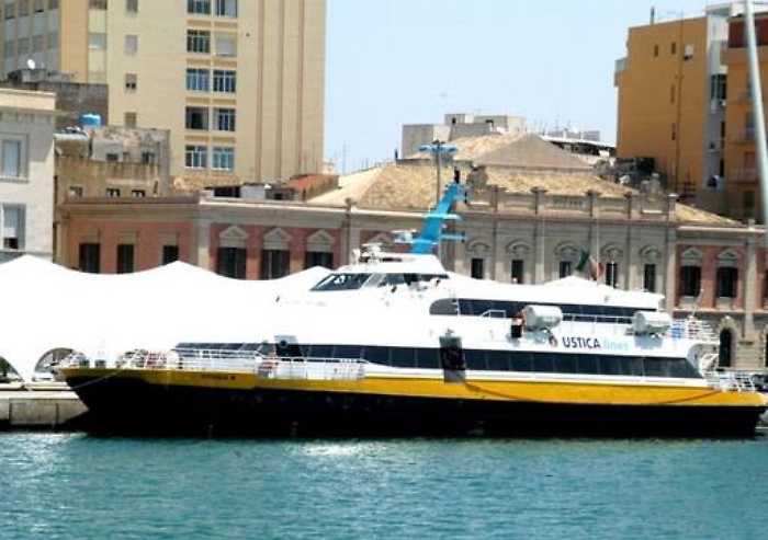 Ustica Lines, Regione non paga il servizio «Stop ai collegamenti con le isole minori»