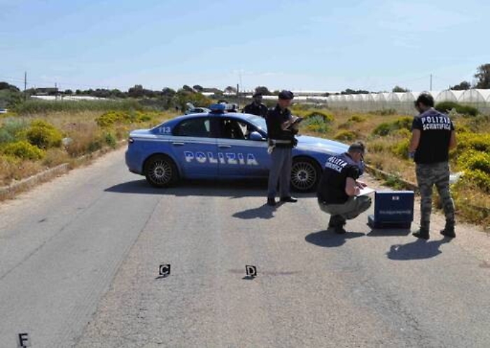Vittoria, ucciso a colpi di spranga in testa per impedire violenza di gruppo sulla moglie