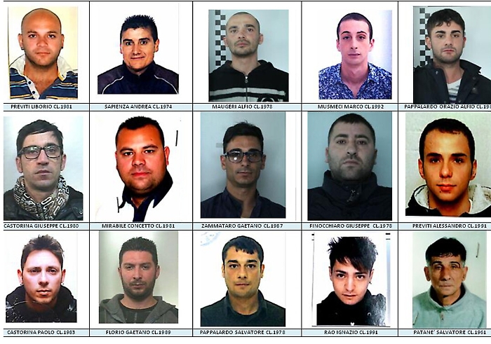 Rapine nella aree di servizio e spaccio: tredici arresti a Catania