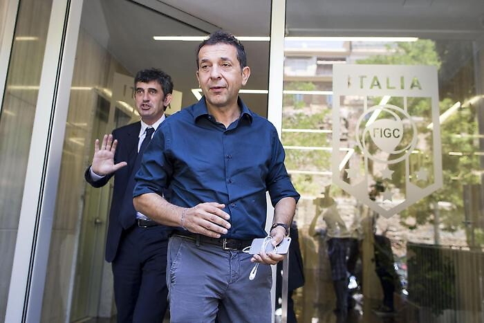 Retrocessione in Lega Pro a -12 punti Ma il Catania Calcio annuncia ricorso alla Caf