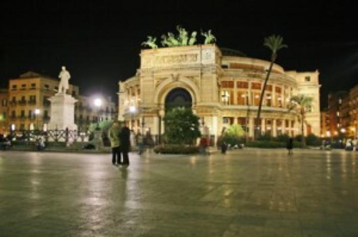 Palermo, la polemica "Il Capodanno &egrave; stato affidato ai catanesi"