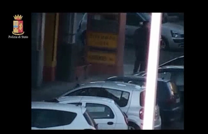 Catania, banda spacciava stupefacenti e la droga viaggiava anche sull&rsquo;ambulanza