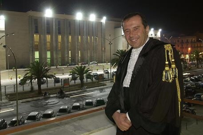 1498669232497_1619437011439-1