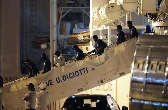 Sbarco da nave Diciotti