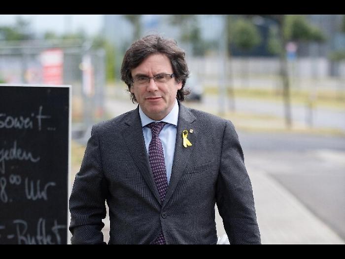 Puigdemont sar&agrave; estradato dalla Germania