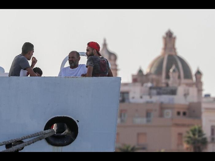 Vos Thalassa, 2 profughi indagati