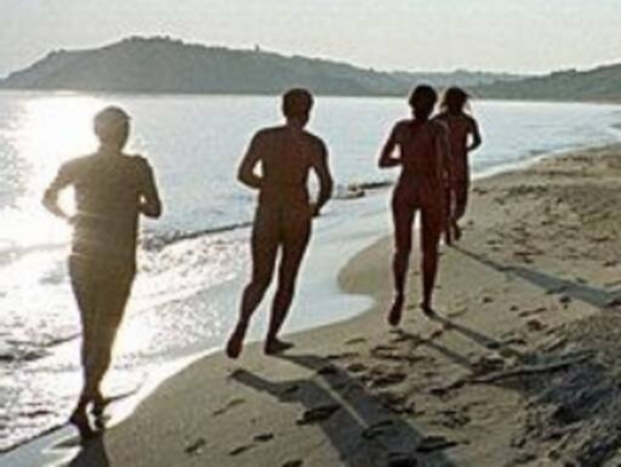 A Pantelleria tornano i nudisti dopo 33 anni ecco tutte le spiagge “free” della Sicilia