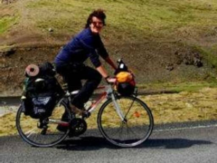 Alessandra Ragusa da sola in bici tra l&rsquo;Australia e la Tasmania