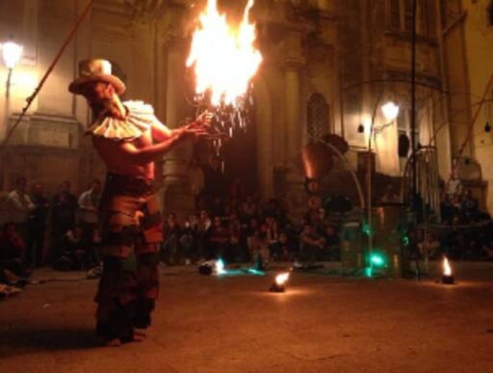 Artisti di strada, libri, concerti, eventi: a Catania un weekend tutto da godere