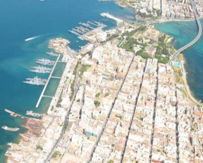 Augusta: nuovo arsenico e vecchi merletti sotto quella cappa del sospetto