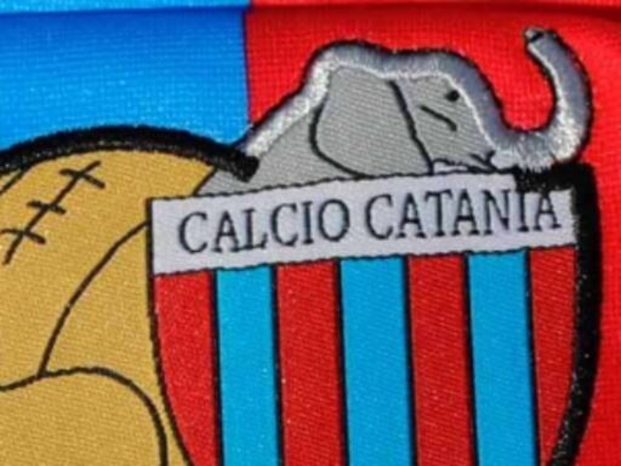 Catania Calcio in ritiro dal 27 luglio. E scoppia il caso dei licenziamenti