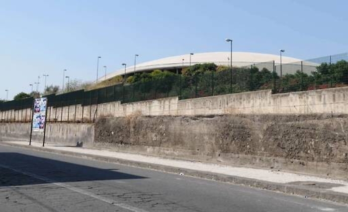 Catania, rubano inferriata esterna al Palanesima: 4 arresti