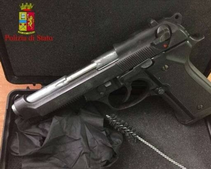 Catania, trovato in possesso di pistola modificata: arrestato