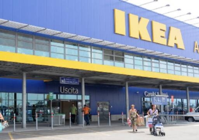 Dopo lo sgombero, l&rsquo;arresto Weekend movimentato all&rsquo;Ikea