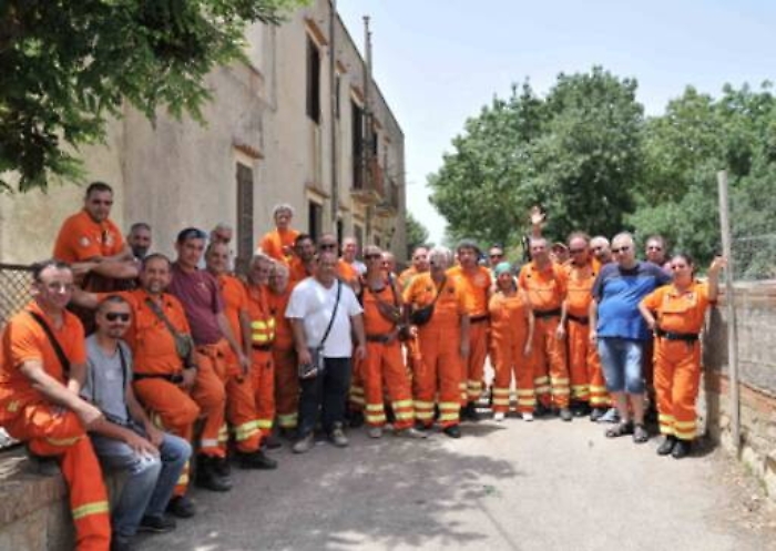 Forestali a rischio lavoro, sindacati: «Soluzione o sarà sciopero»