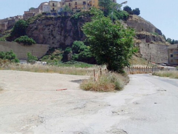 Enna, indagine sui parcheggi a raso di via Pisciotto