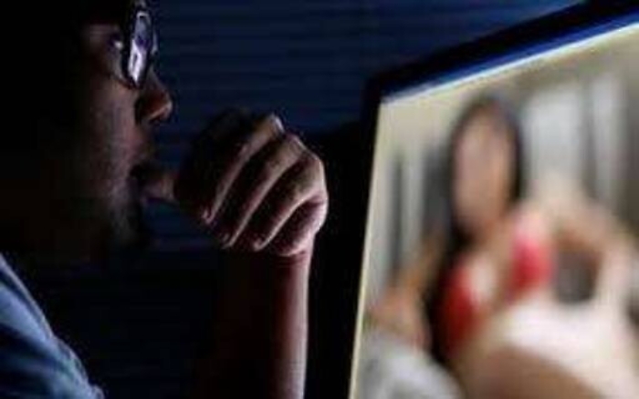 Il racconto: «Io, raggirato da una bella ragazza»