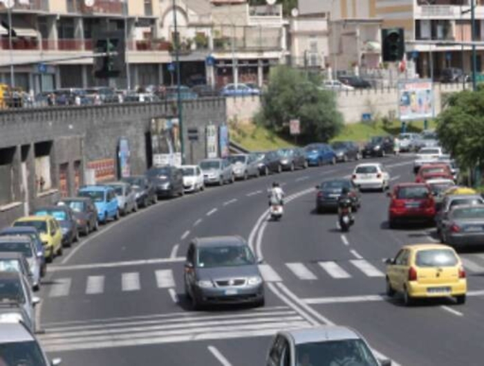 Le vie catanesi come percorsi di guerra per i pedoni: ecco alcune soluzioni