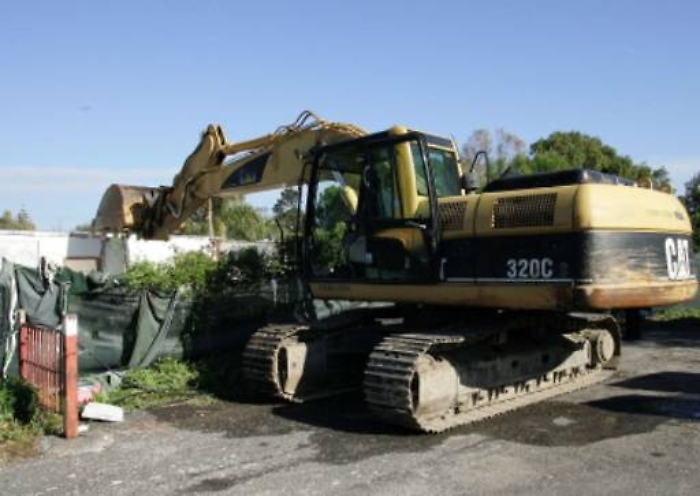 Oasi del Simeto, demolita un&rsquo;altra villetta abusiva