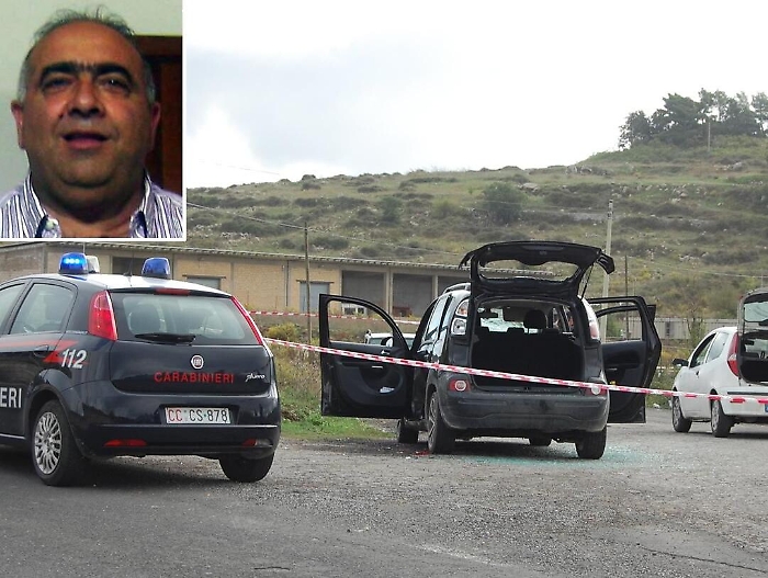 Vizzini, 50enne ucciso a colpi di bastone dopo una notte di misteriosi incendi d'auto
