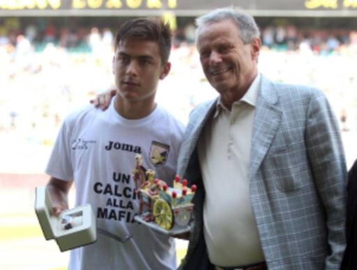 Palermo, che emozioni: il ricordo di Falcone, l’addio di Dybala e le lacrime di Ilicic