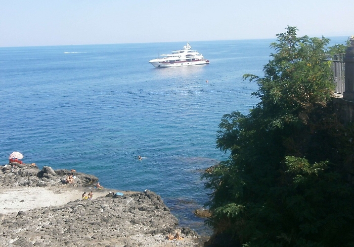 Panfilo punta la Praca e le forze comunali invitano gli ospiti sulla cima del maniero