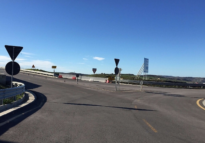 Quel raddoppio della Strada Statale 640 che sembra simile alla tela di Penelope