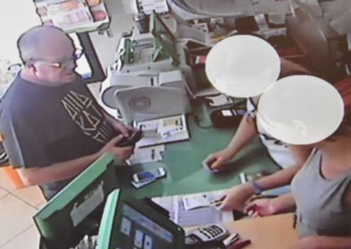 Ragusa, arrestata la banda che truffava con le postepay