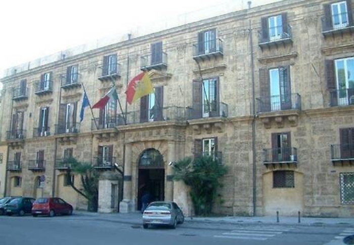 Regione, ok della Giunta al Bilancio Tagli per 200 mln per coprire il &laquo;buco&raquo;