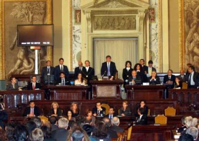 Sicilia, solo 9 deputati dichiarano di ricoprire un doppio incarico