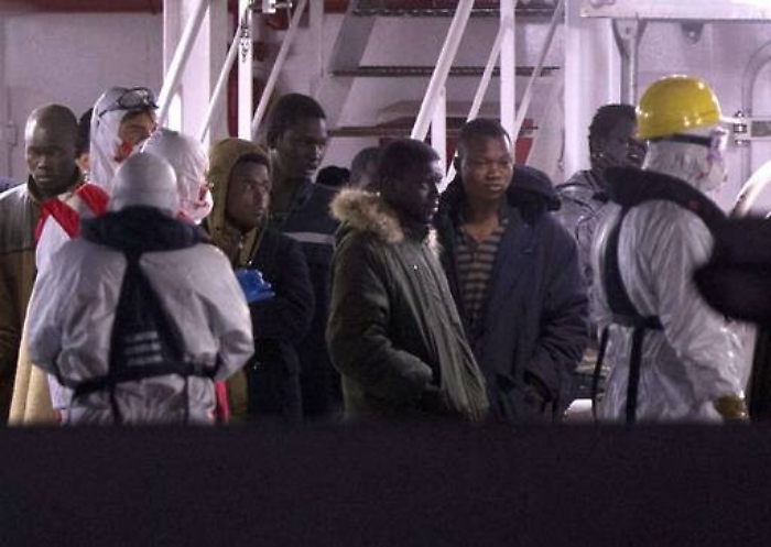 Strage di migranti, il racconto dei superstiti ”Noi, laggiù chiusi come topi in gabbia”