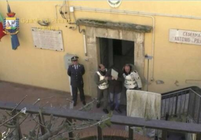 Usavano terreni altrui per ottenere fondi Ue Arrestate dalla Finanza nove persone