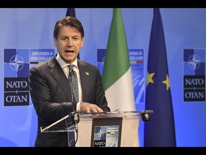 Conte, Macron? Difenderemo posizioni