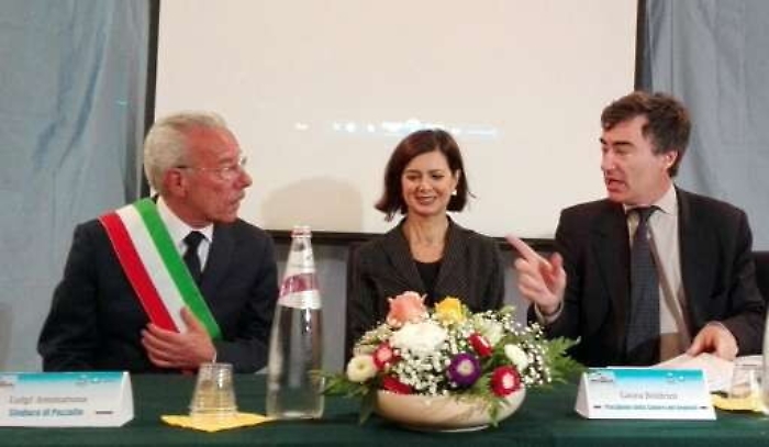 Pozzallo, la presidente della Camera Boldrini &laquo;Non tutti i paesi Ue fanno la propria parte&raquo;