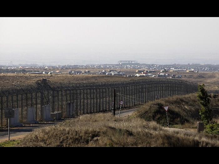 Israele, colpito esercito siriano