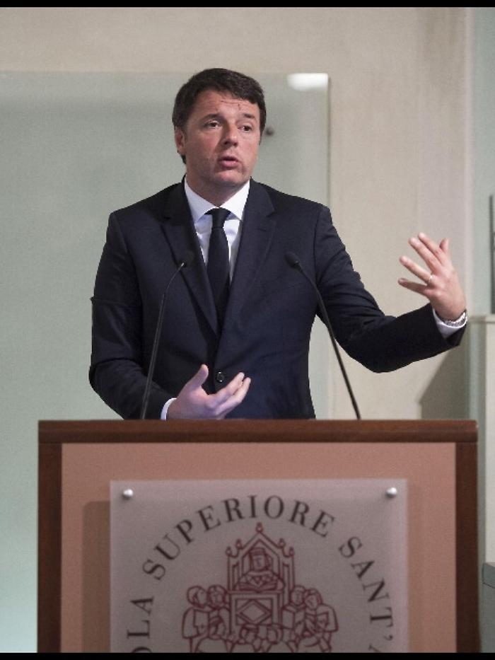 Renzi, baste retorica su fuga cervelli