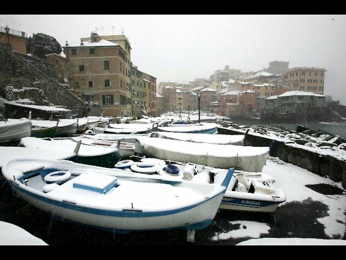 Neve, allerta gialla su costa ligure