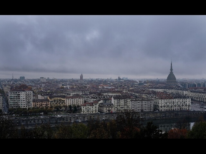 Temporali su Torino,allagamenti e disagi
